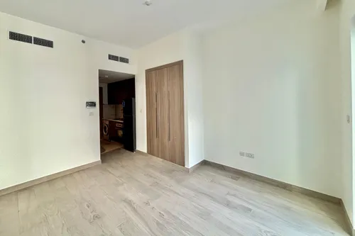 Apartment in Azizi Pearl