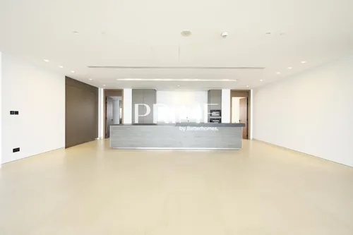 5 Bedrooms Apartment in Mansion 6