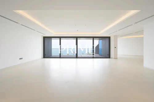 5 Bedrooms Apartment in Mansion 6