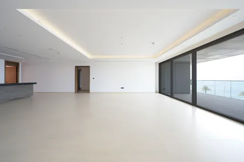 5 Bedrooms Apartment in Mansion 6