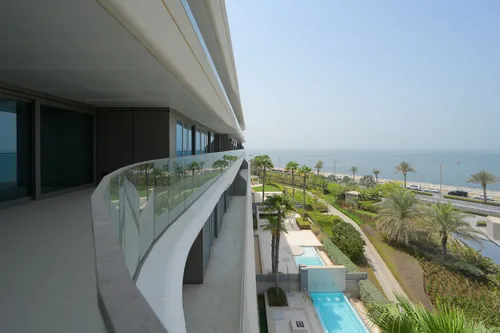 5 Bedrooms Apartment in Mansion 6