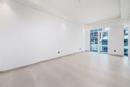 2 Bedrooms Apartment in 555 Park Views