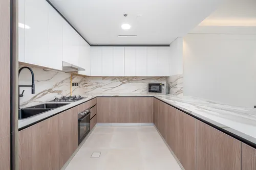 2 Bedrooms Apartment in 555 Park Views
