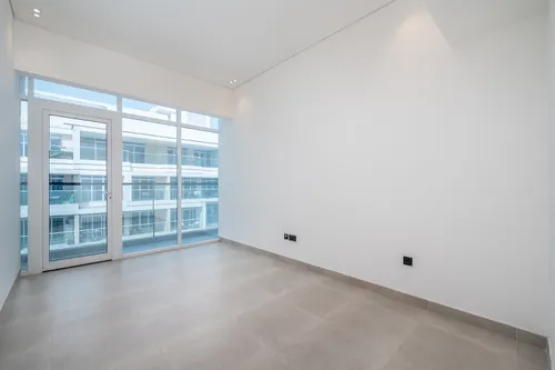 2 Bedrooms Apartment in 555 Park Views