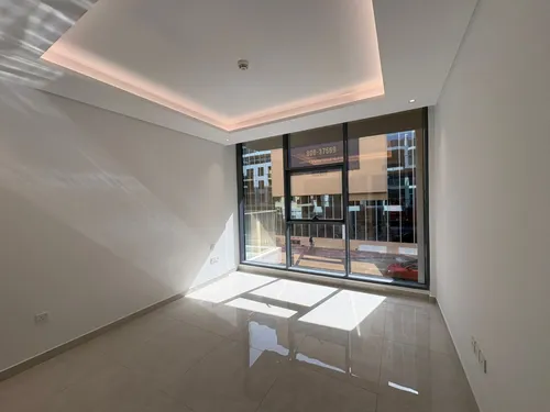 Low Floor | Brand New | Mall views | Spacious Unit