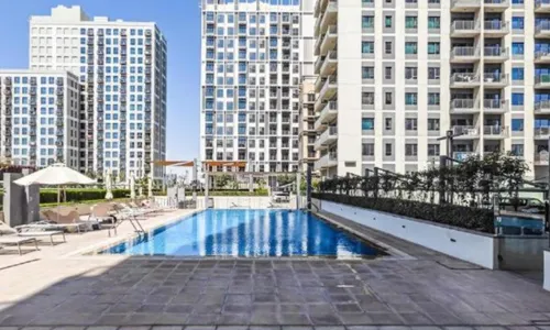 1 Bedroom Apartment in Park Heights 2