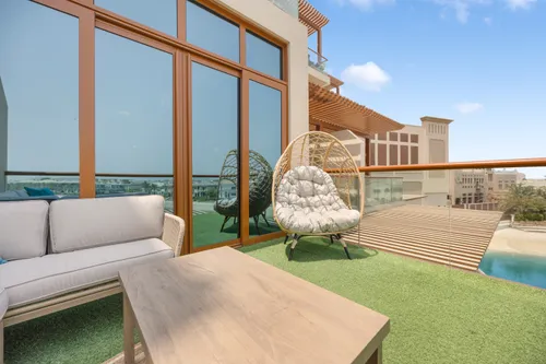 Apartment in Palm Views East
