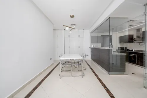 3 Bedrooms Apartment in 23 Marina