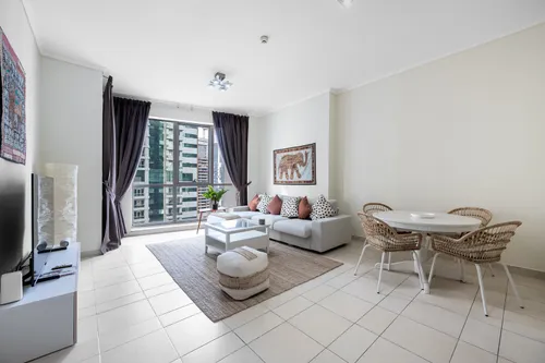 Exclusive | Large Layout | Mid Floor