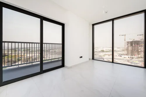 3 Bedrooms Apartment in The Crest