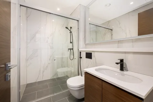 3 Bedrooms Apartment in The Crest