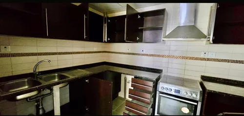 2 Bedrooms Apartment in Goldcrest Views 2