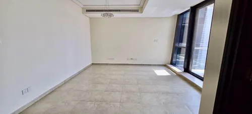 2 Bedrooms Apartment in Goldcrest Views 2
