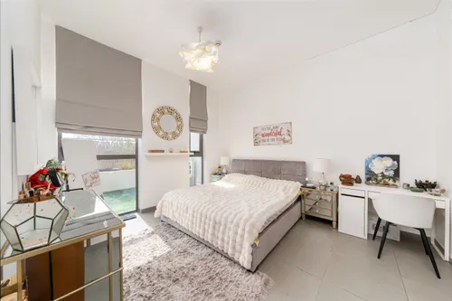 2 Bedrooms Apartment in Mudon Views
