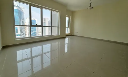 2 Bedrooms Apartment in Lake Point Tower