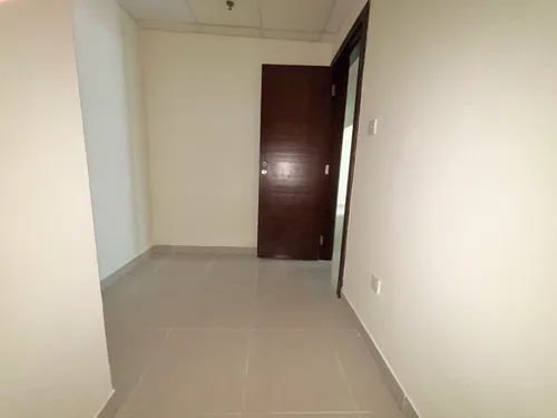 2 Bedrooms Apartment in Lake Point Tower