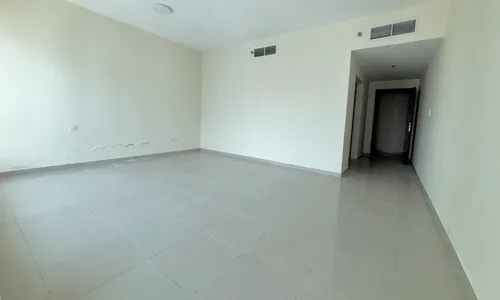 2 Bedrooms Apartment in Lake Point Tower