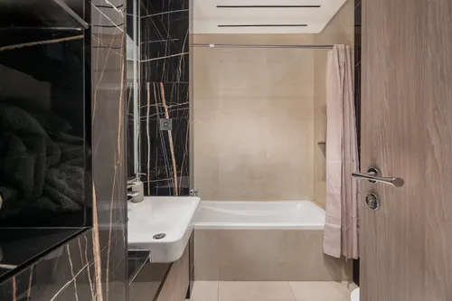 3 Bedrooms Apartment in Me Do Re Tower