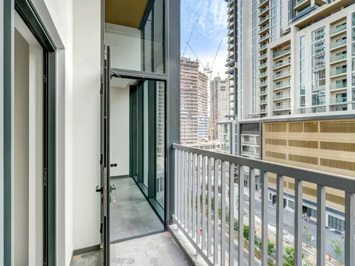 2 Bedrooms Apartment in The Crest