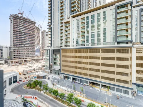 2 Bedrooms Apartment in The Crest