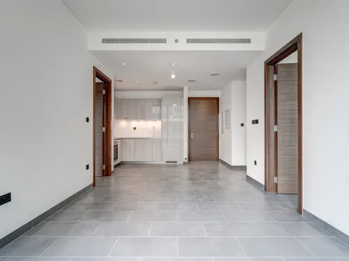 2 Bedrooms Apartment in The Crest Tower C