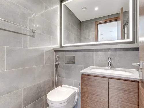 2 Bedrooms Apartment in The Crest Tower C