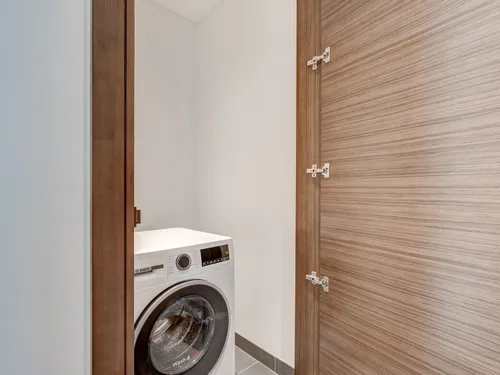 2 Bedrooms Apartment in The Crest Tower C