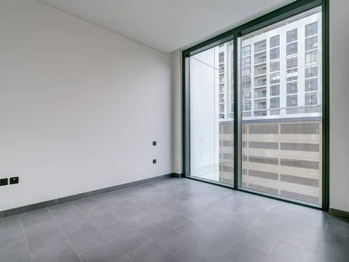 2 Bedrooms Apartment in The Crest Tower C
