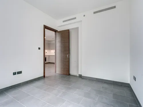 2 Bedrooms Apartment in The Crest Tower C