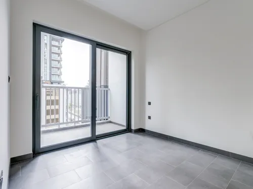 2 Bedrooms Apartment in The Crest Tower C