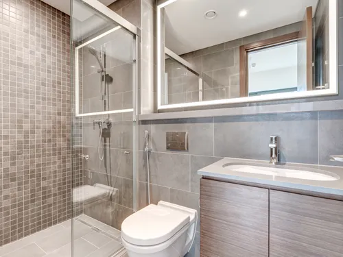 2 Bedrooms Apartment in The Crest Tower C