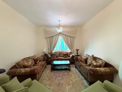 Low floor | Converted to 2 bed | Vacant | Spacious