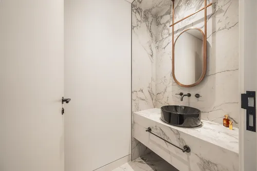 3 Bedrooms Apartment in Uptown Tower