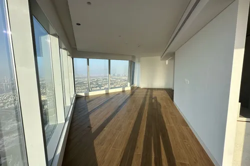 3 Bedrooms Apartment in Uptown Tower
