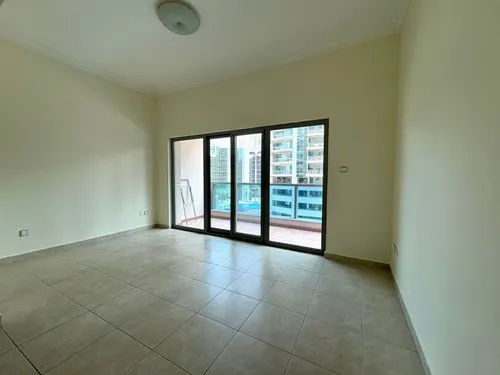 Spacious | Large Balcony | 4 Cheques