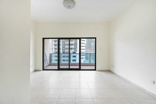 Spacious | Large Balcony | 4 Cheques