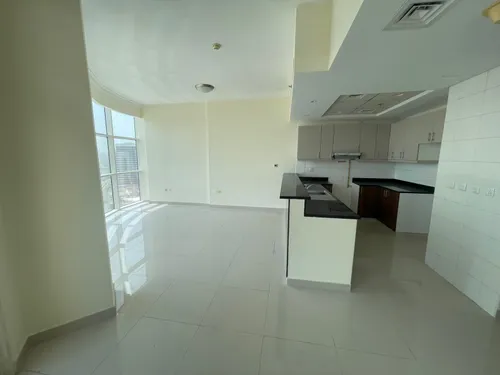 1 Bedroom Apartment in Reef Residence