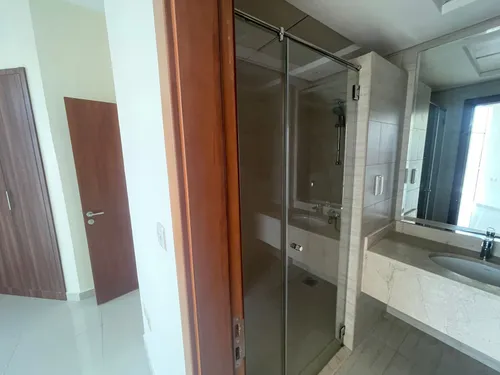 1 Bedroom Apartment in Reef Residence