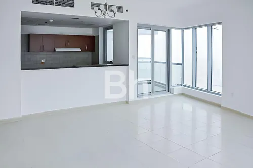 2 Bedrooms Apartment in Skycourts Tower B