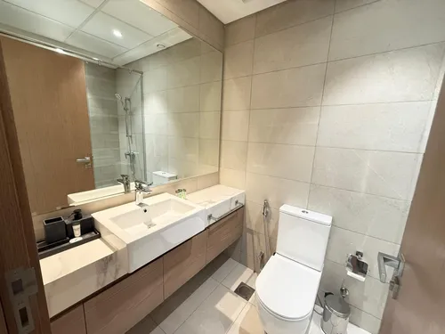2 Bedrooms Apartment in Azizi Amber