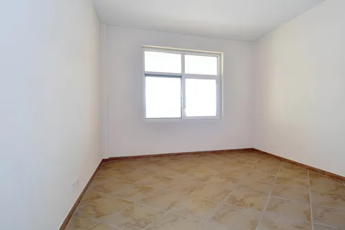 2 Bedrooms Apartment in Fox Hill 7