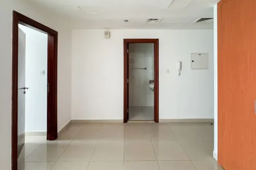 1 Bedroom Apartment in Lake Point Tower