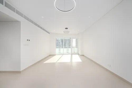 Well Maintained | Unfurnished | Near Train Station