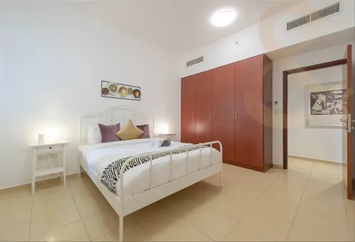 3 Bedrooms Apartment in Sadaf 6