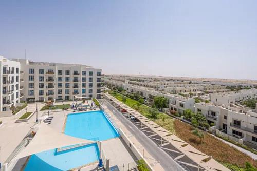 2 Bedrooms Apartment in Ascot Residences