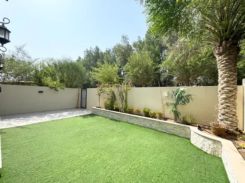 4 Bedrooms Villa in Amaranta