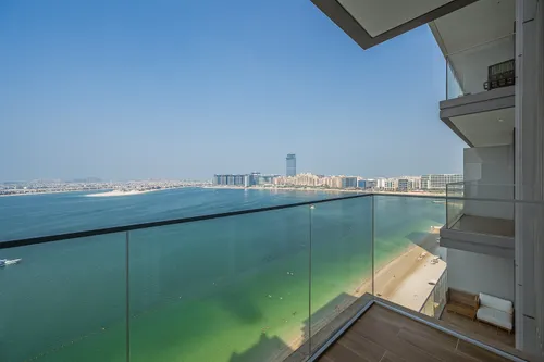 2 Bedrooms Apartment in Beach Isle