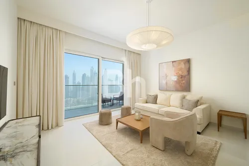 Stunning | High Floor | Marina Views