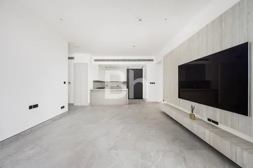 Marina View| Bills included | Luxury | Upgraded