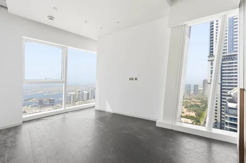 4 Bedrooms Apartment in Damac Heights